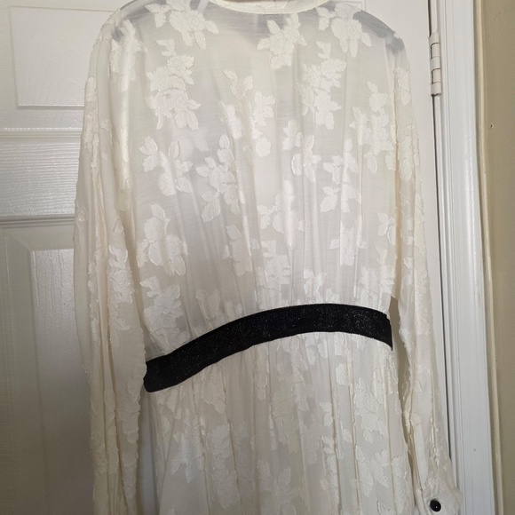 St John Collection XL Floral Shirtdress Fil Coupe Chalk NWT - Picture 15 of 15